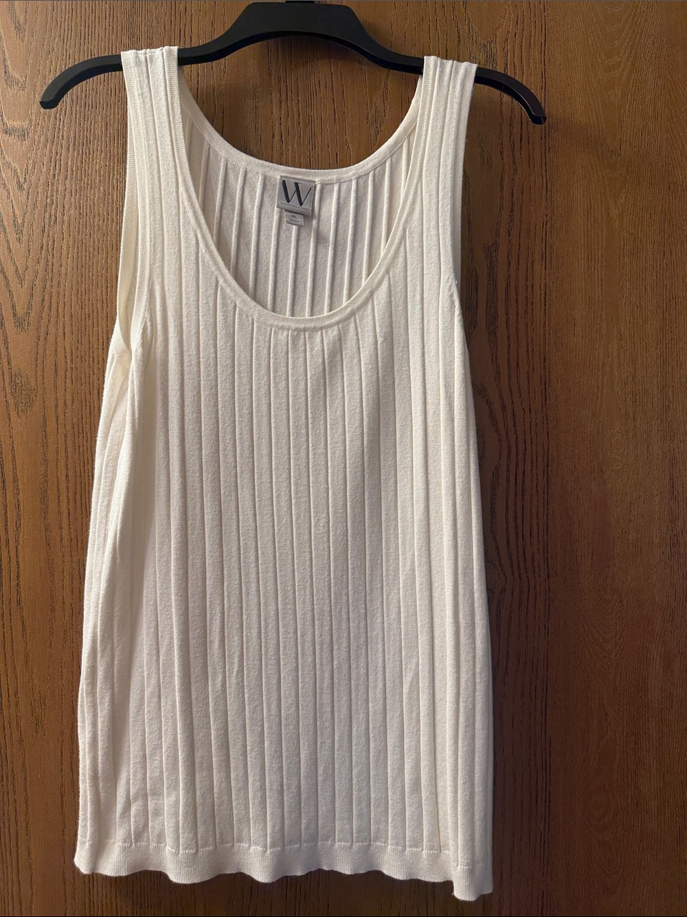 Worthington White Ribbed Scoop Neck Tank